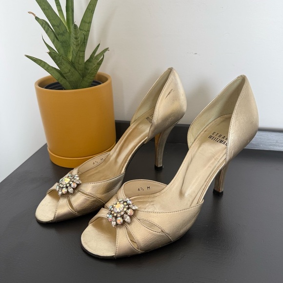 Stuart Weitzman metallic gold peep-toe crystal jewel heels - size 6.5 - Picture 3 of 8